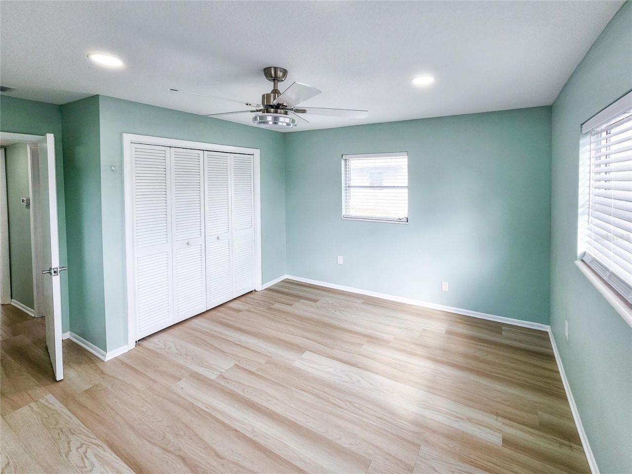 6112 1st Avenue W, Bradenton, FL 34209 Photo