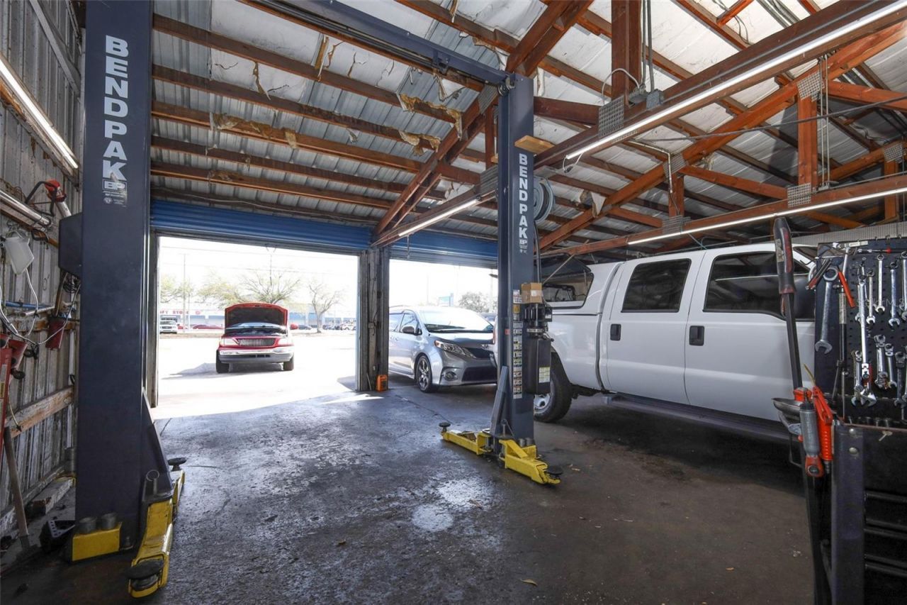 4070 S Goldenrod Road, Orlando, FL 32822 Photo