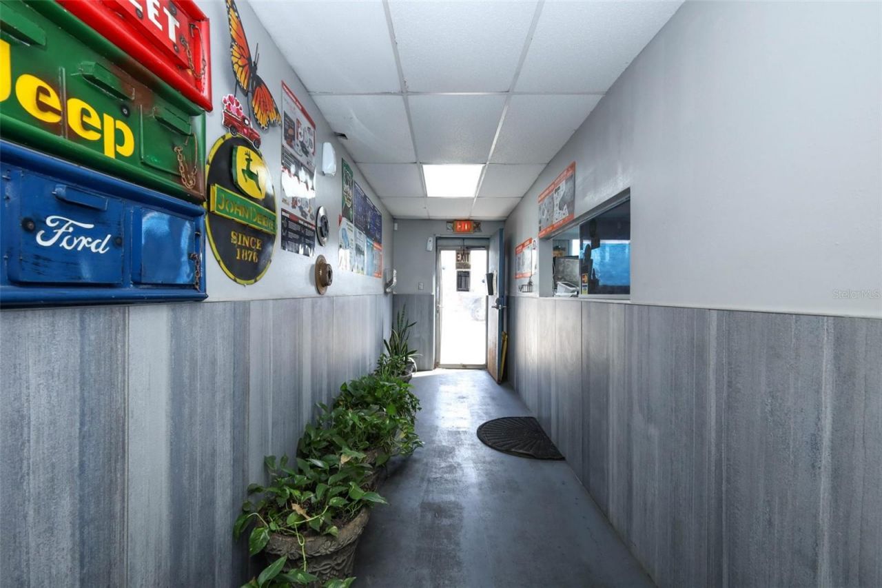 4070 S Goldenrod Road, Orlando, FL 32822 Photo