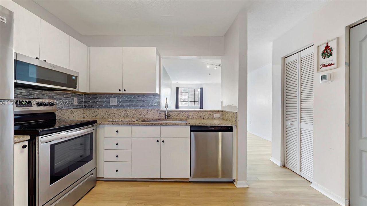 12015 SW 14th St, Unit 312-C, Miami, FL 33184 Photo