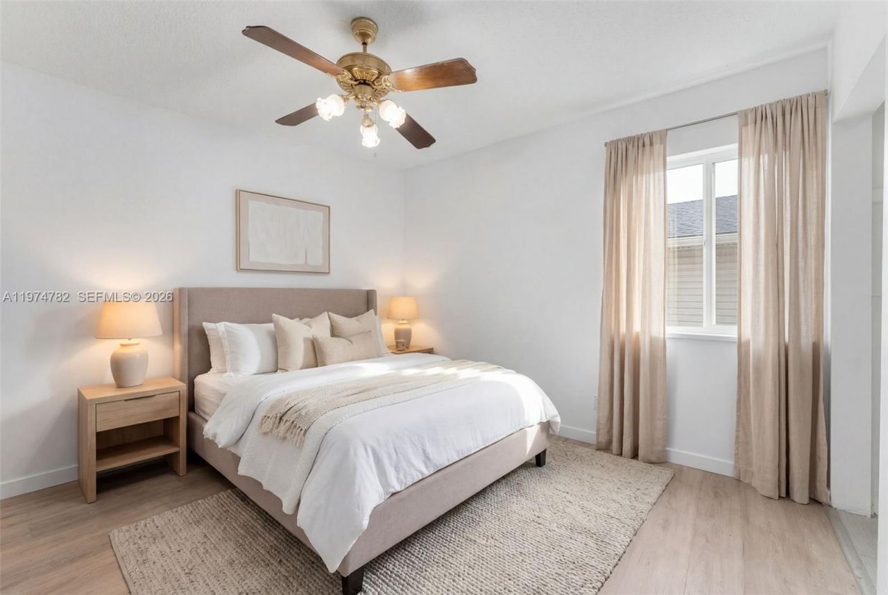 480 NE 109th St, Miami, FL 33161 Photo