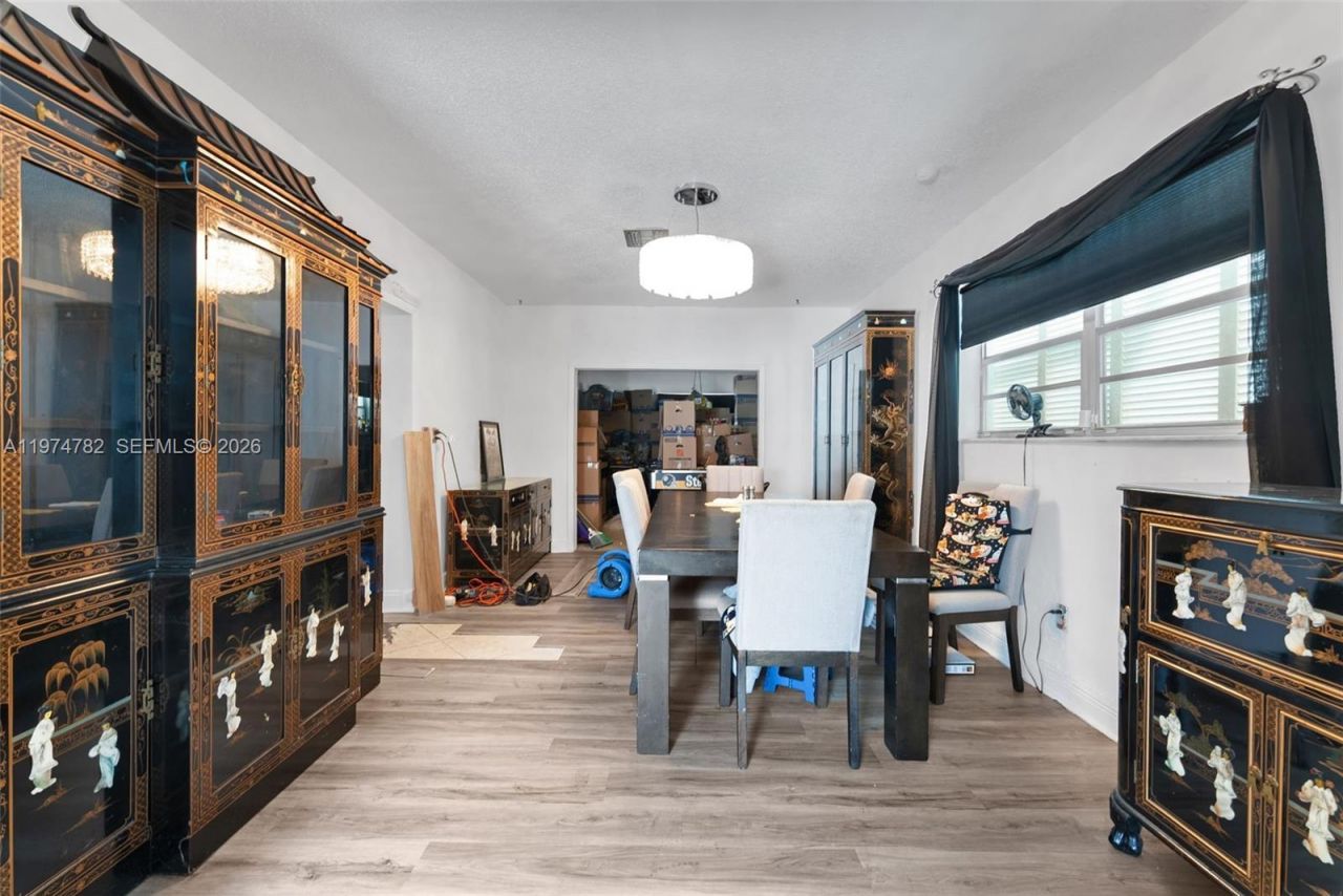 480 NE 109th St, Miami, FL 33161 Photo