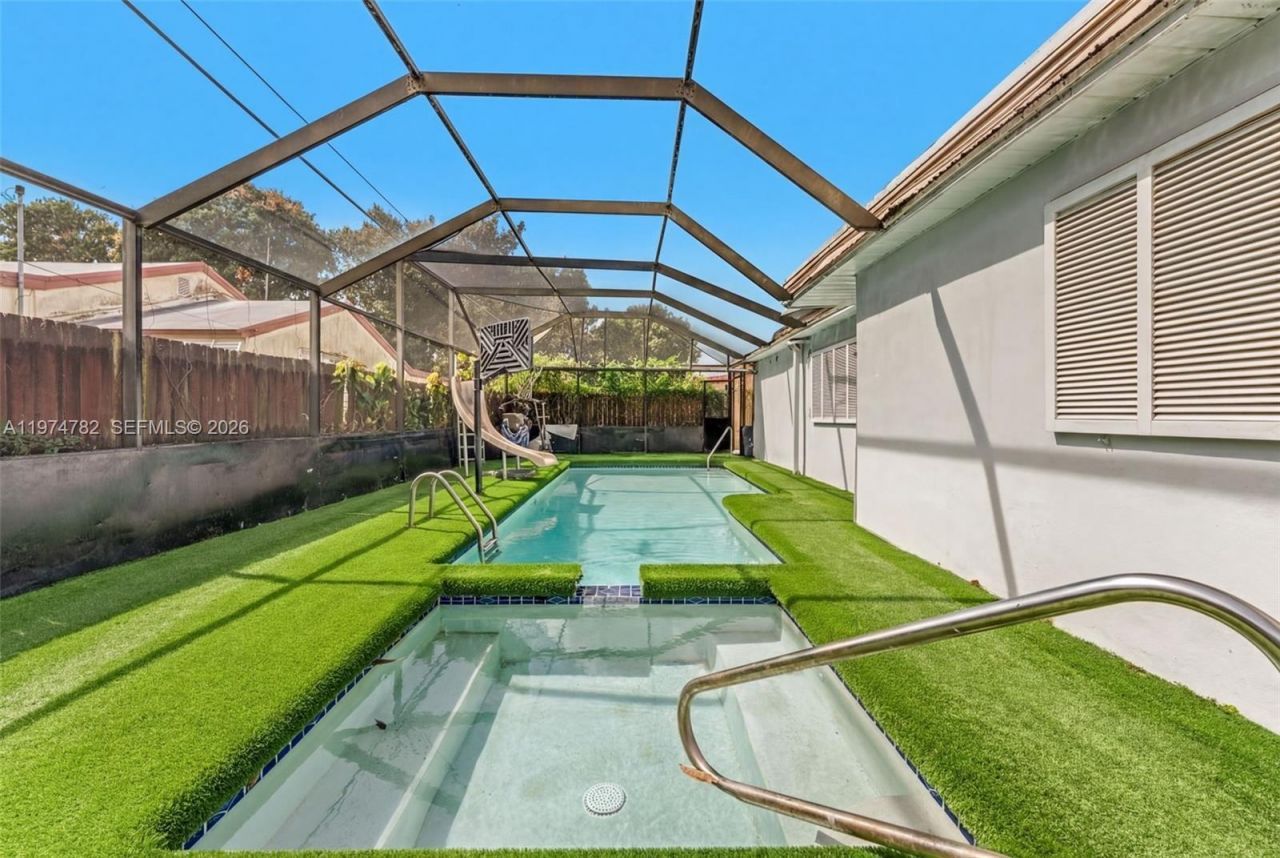 480 NE 109th St, Miami, FL 33161 Photo