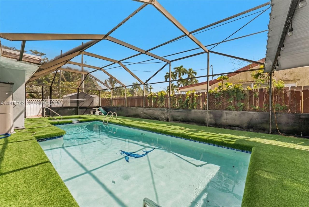 480 NE 109th St, Miami, FL 33161 Photo