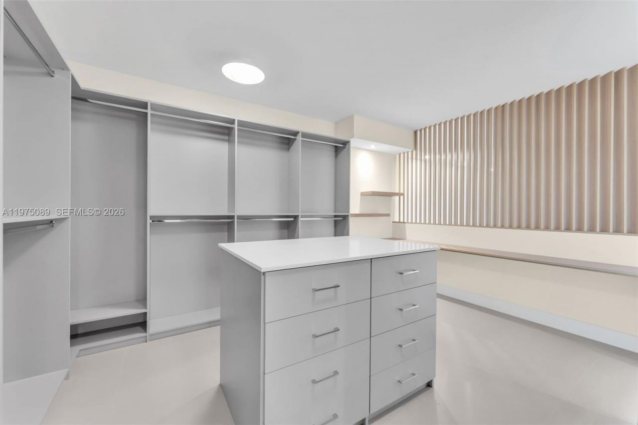 19355 Turnberry Way, Unit 4K, Aventura, FL 33180 Photo