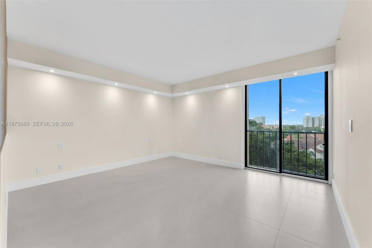 19355 Turnberry Way, Unit 4K, Aventura, FL 33180 Photo