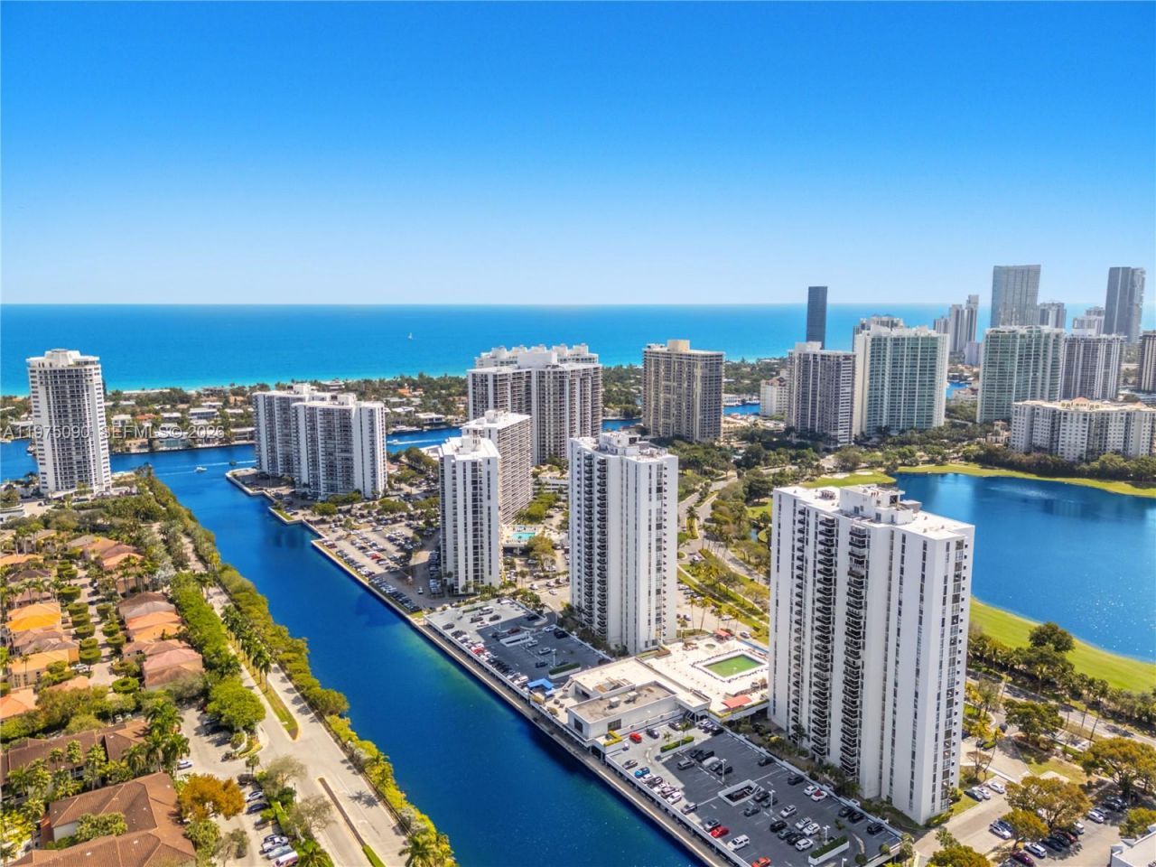 3625 N Country Club Dr, Unit 1401, Aventura, FL 33180 Photo