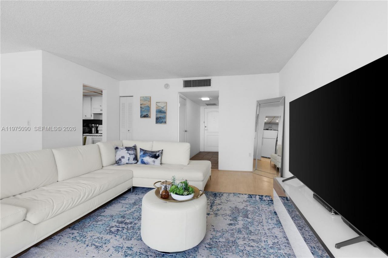 3625 N Country Club Dr, Unit 1401, Aventura, FL 33180 Photo