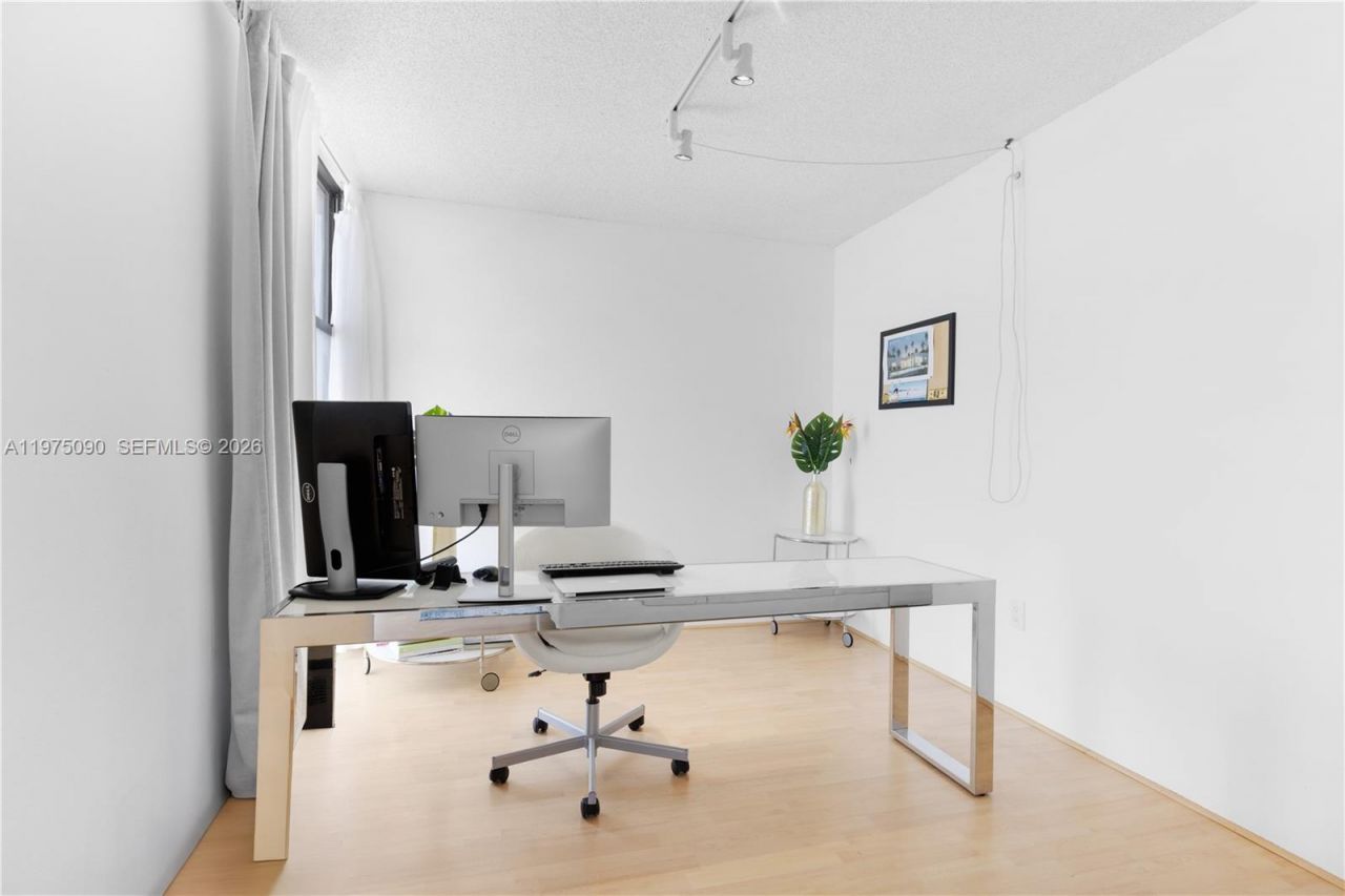 3625 N Country Club Dr, Unit 1401, Aventura, FL 33180 Photo