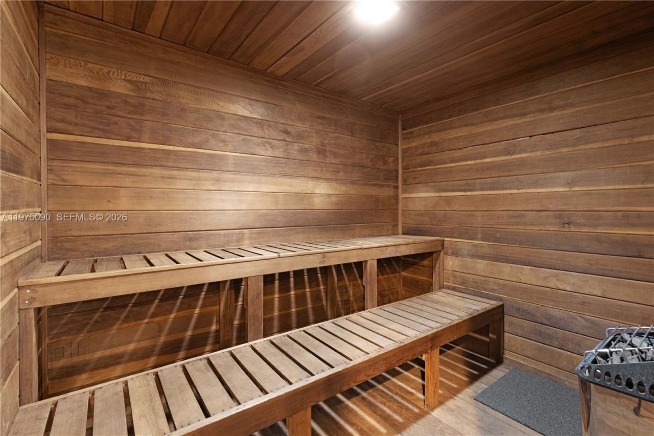 3625 N Country Club Dr, Unit 1401, Aventura, FL 33180 Photo