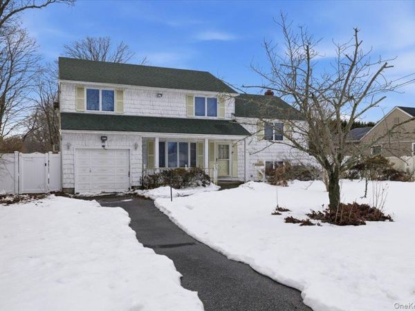 4 Karp Drive, Islip Terrace, NY 11752