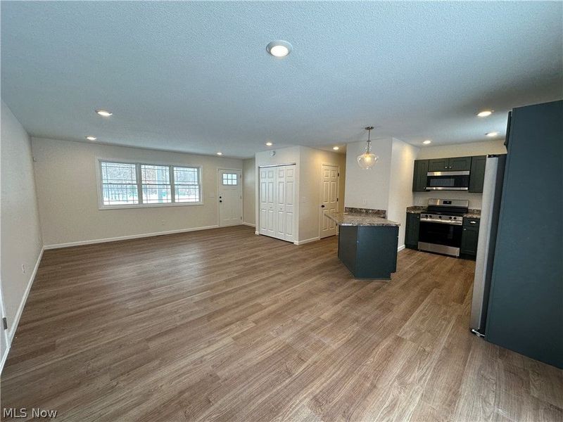 24 Maranatha Drive , Youngstown, OH 44505 Photo 5