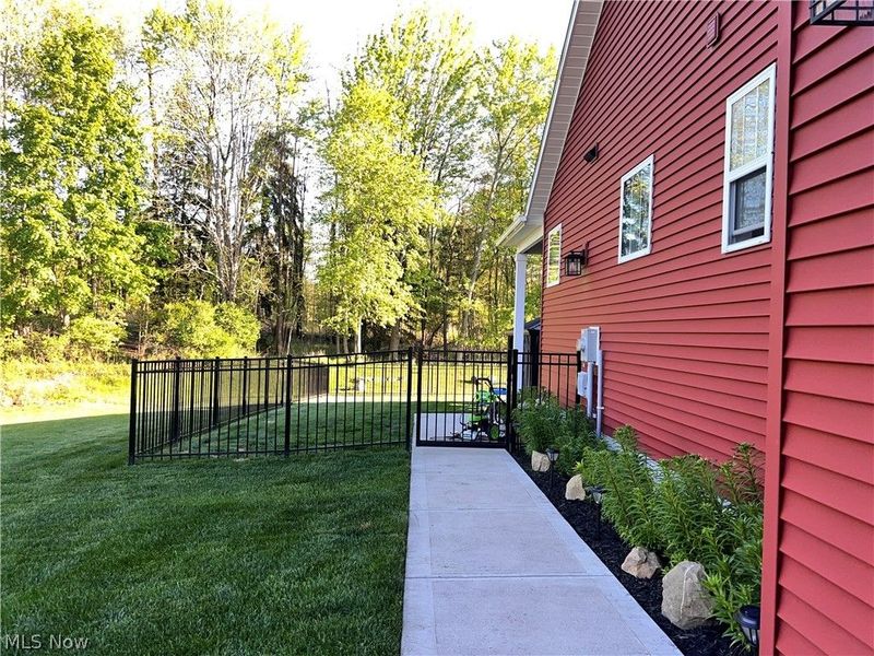 341 Cherry Ridge , Tallmadge, OH 44278 Photo 2