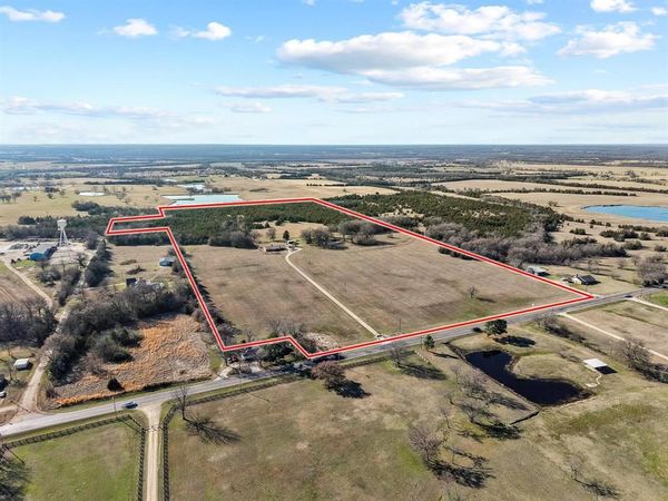 10035 Farm Road 195 , Paris, TX 75462