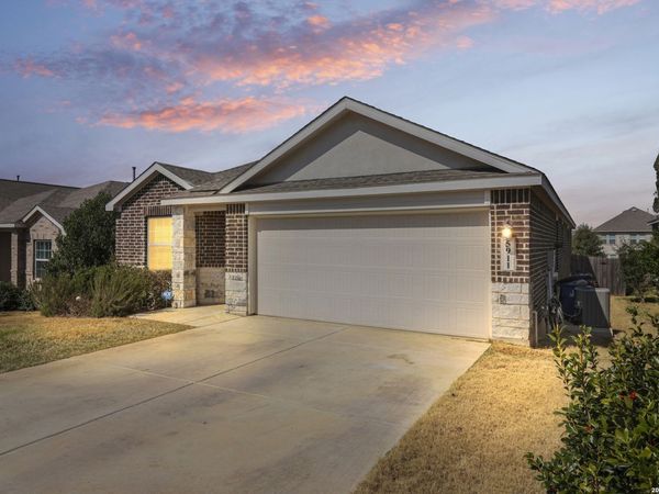 5911 Akin Stroll, San Antonio, TX 78261