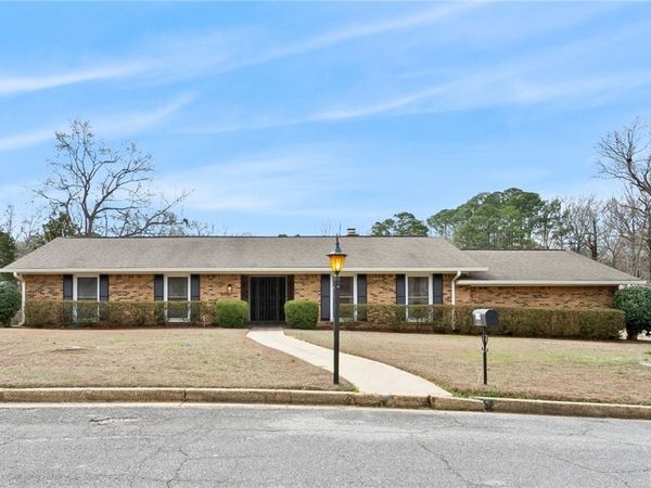 2833 Forest Manor , Northport, AL 35476