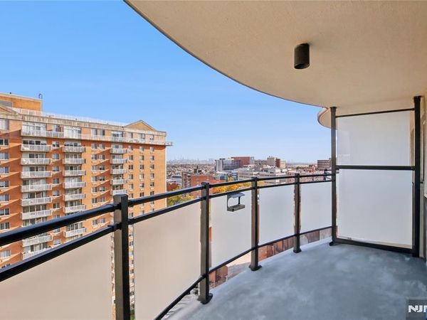 125 Prospect Avenue 17G, Unit 17G, HACKENSACK, NJ 07601