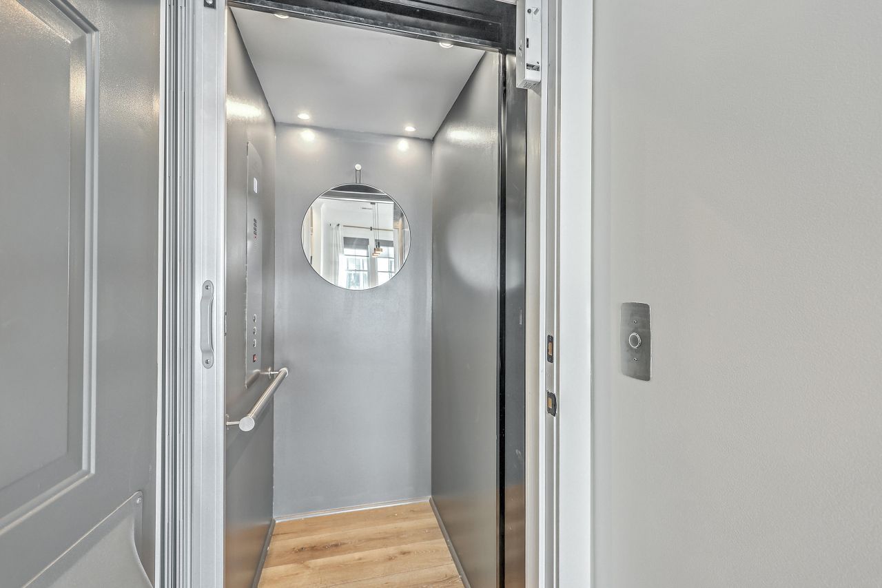 1216 Gatch Court Photo 16