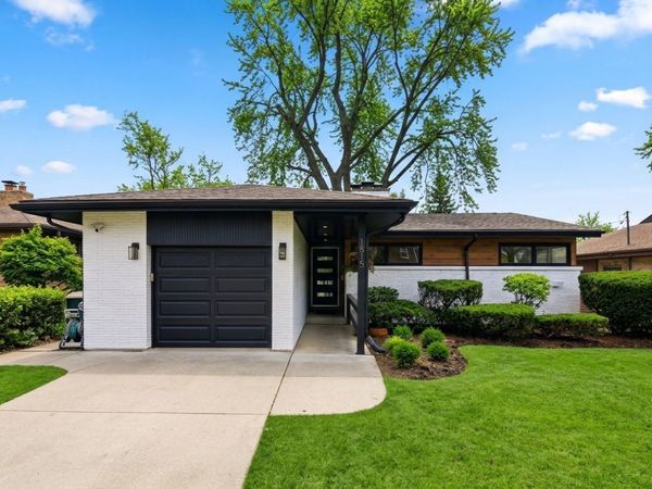 1815 Greendale Avenue , Park Ridge, IL 60068