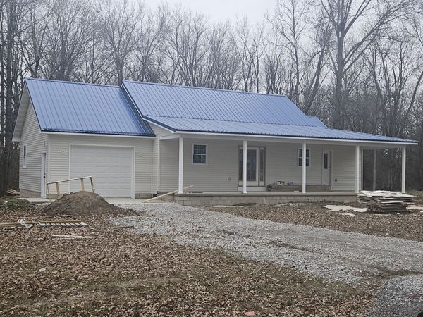 114 Evergreen Drive , Ina, IL 62846