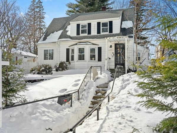 152 Beaverbrook Pkwy, Worcester, MA 01603