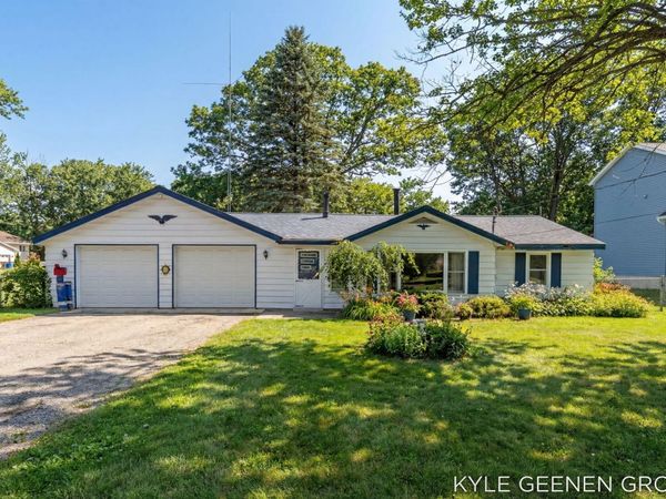 51 Manley Street, Holland, MI 49424
