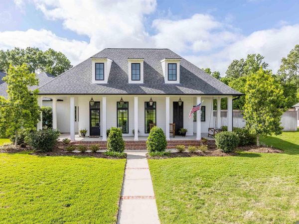 36293 Talonstone Dr, Geismar, LA 70734