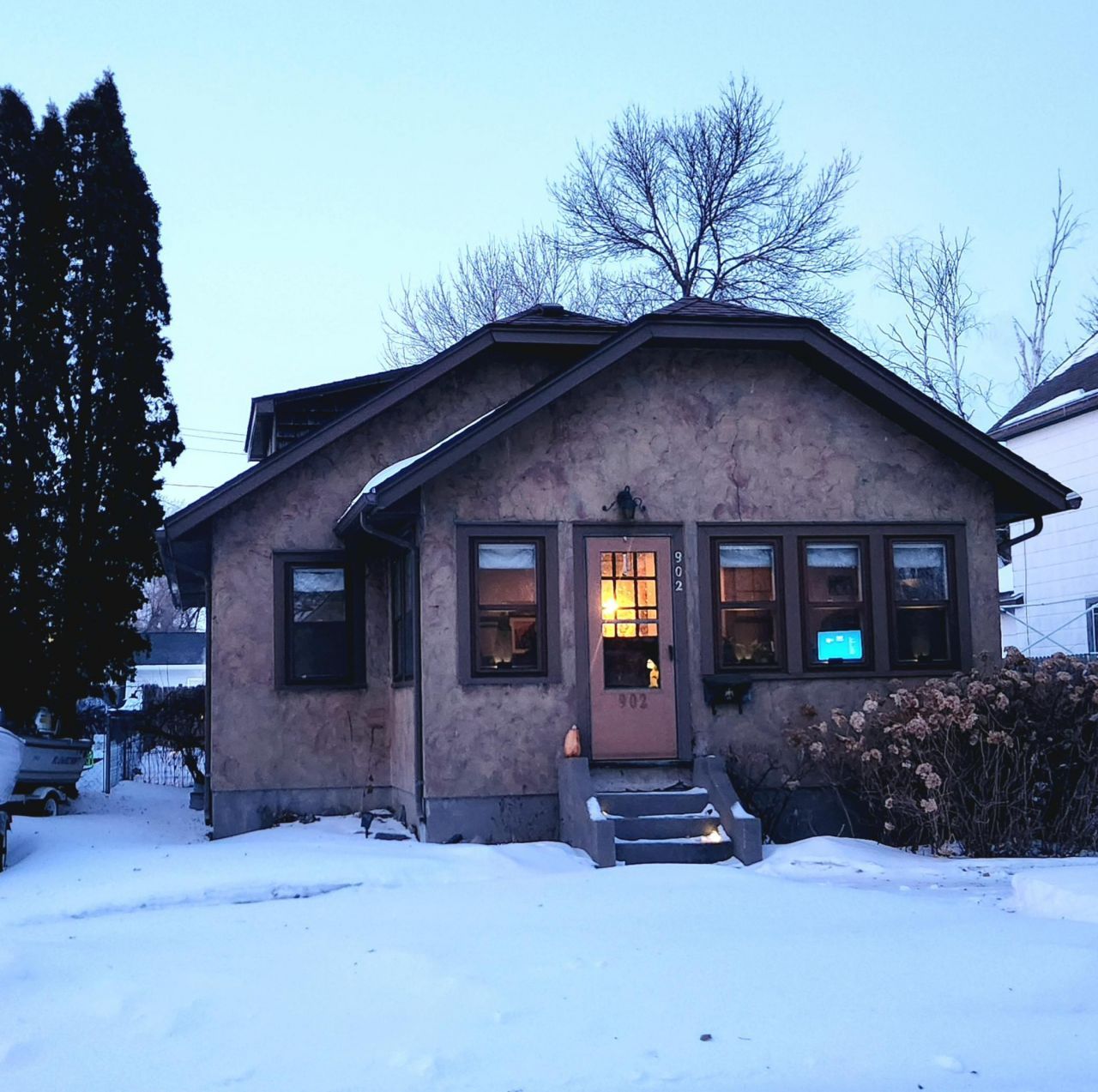 902 7th Street, International Falls, MN 56649 Main Photo