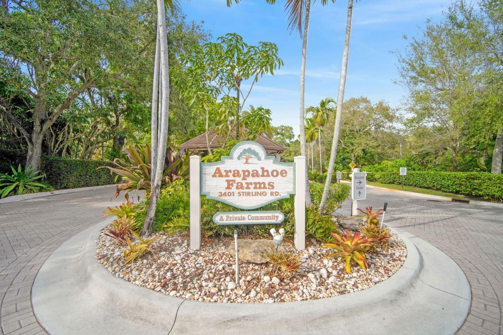 5720 SW 33rd Ter, Hollywood, FL 33312 Photo