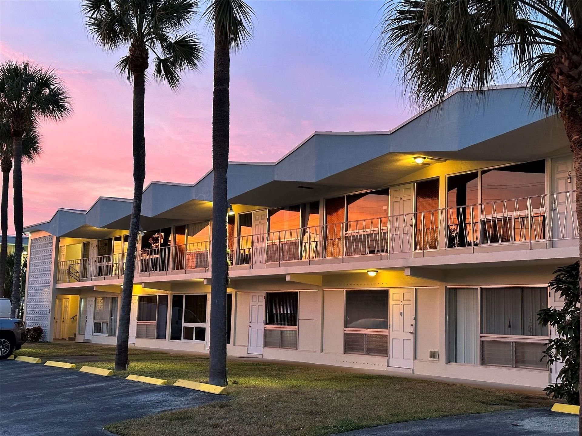 715 NW 30th Ct, Unit 8, Wilton Manors, FL 33311 Photo