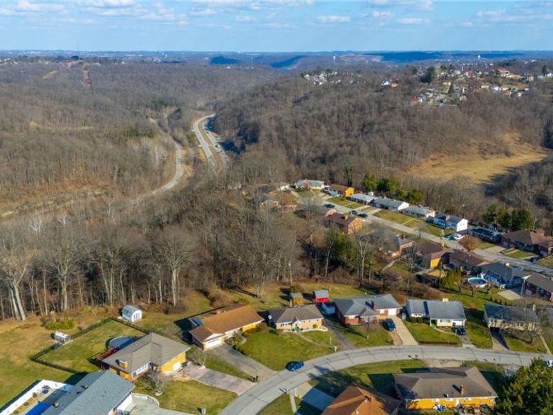 534 Westwood Drive, Steubenville, OH 43953 Photo 27