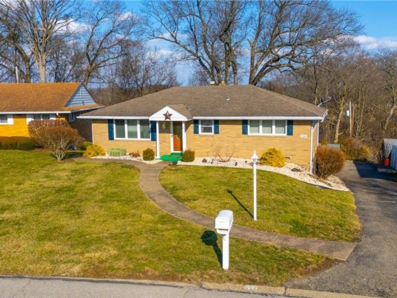 534 Westwood Drive, Steubenville, OH 43953 Photo 3