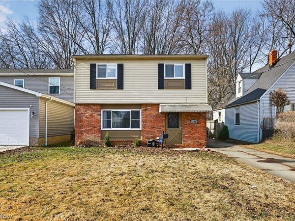 1540 E 298th Street , Wickliffe, OH 44092