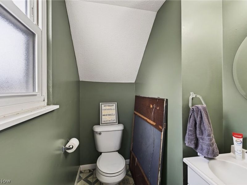 1540 E 298th Street , Wickliffe, OH 44092 Photo 18