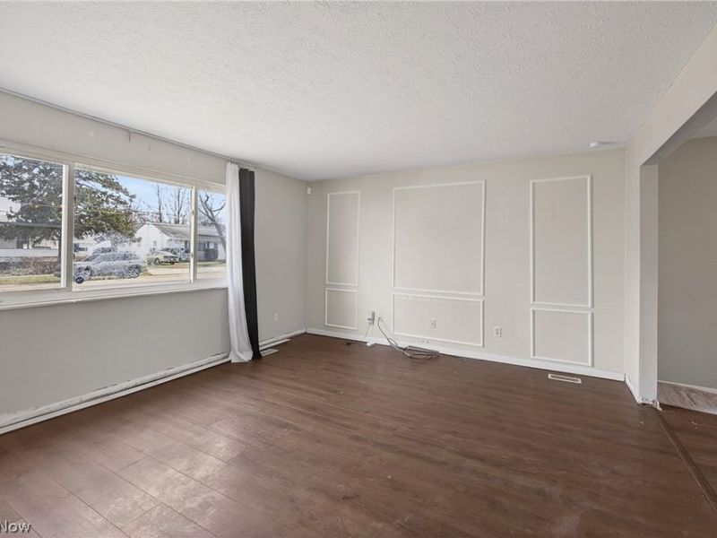 1540 E 298th Street , Wickliffe, OH 44092 Photo 4