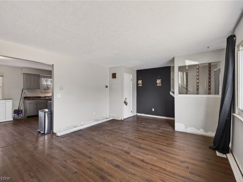 1540 E 298th Street , Wickliffe, OH 44092 Photo 6