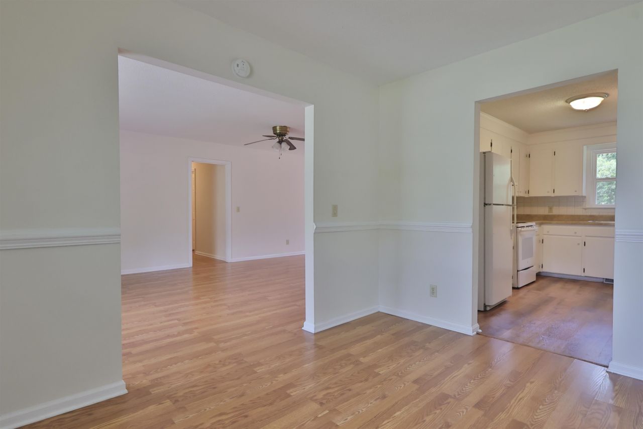 634 Hagley Dr. Photo 6