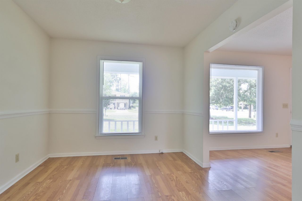 634 Hagley Dr. Photo 7