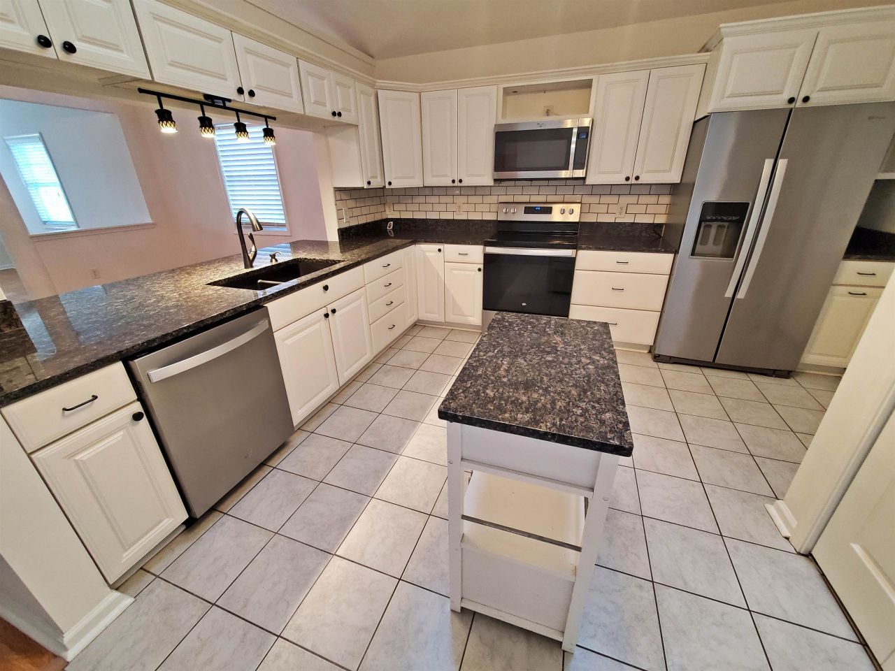 6729 Wisteria Dr. Photo 10