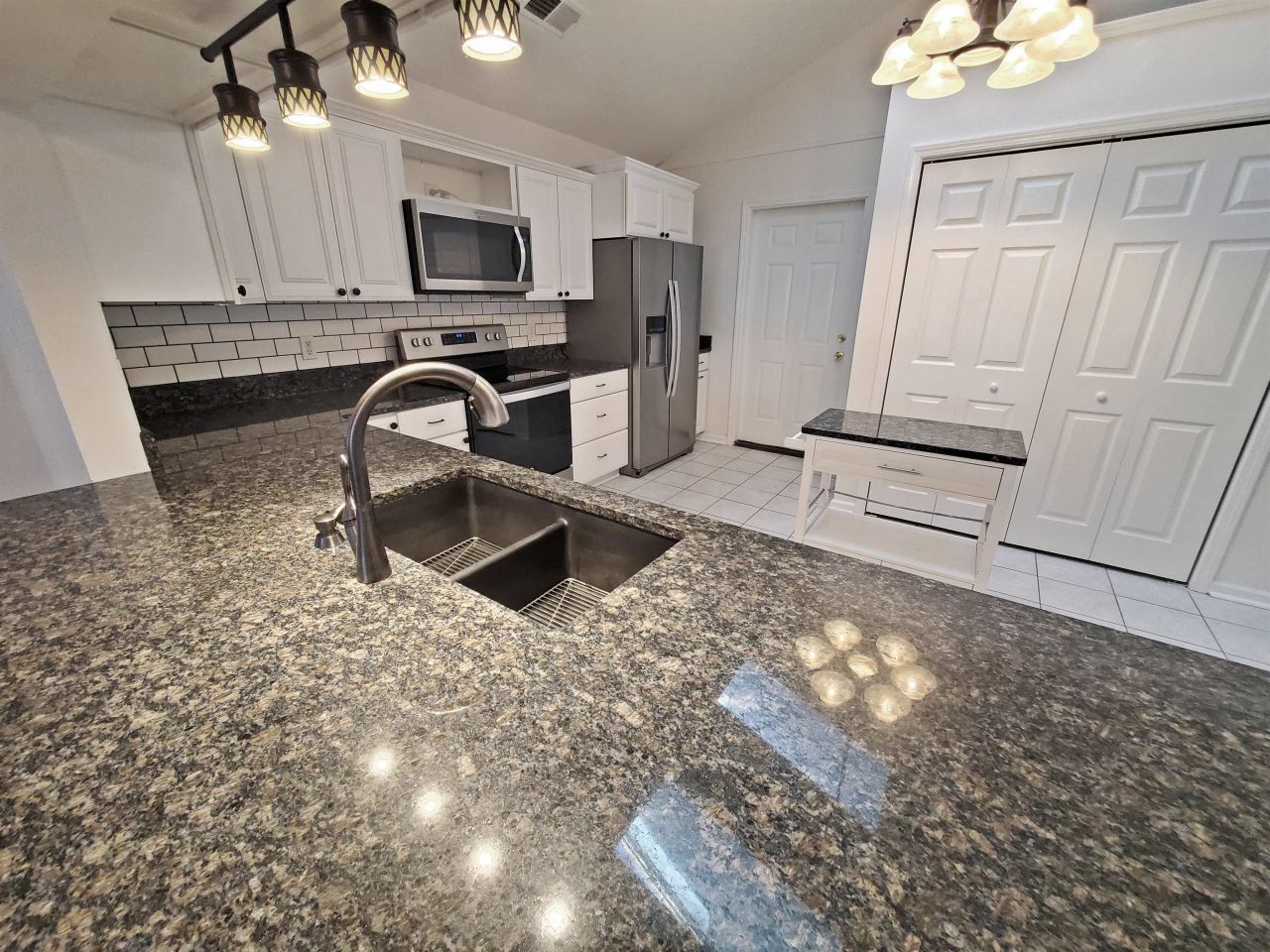 6729 Wisteria Dr. Photo 13