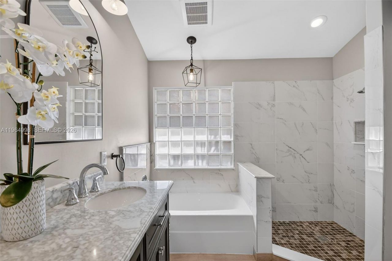 7599 Santee Ter, Lake Worth, FL 33467 Photo