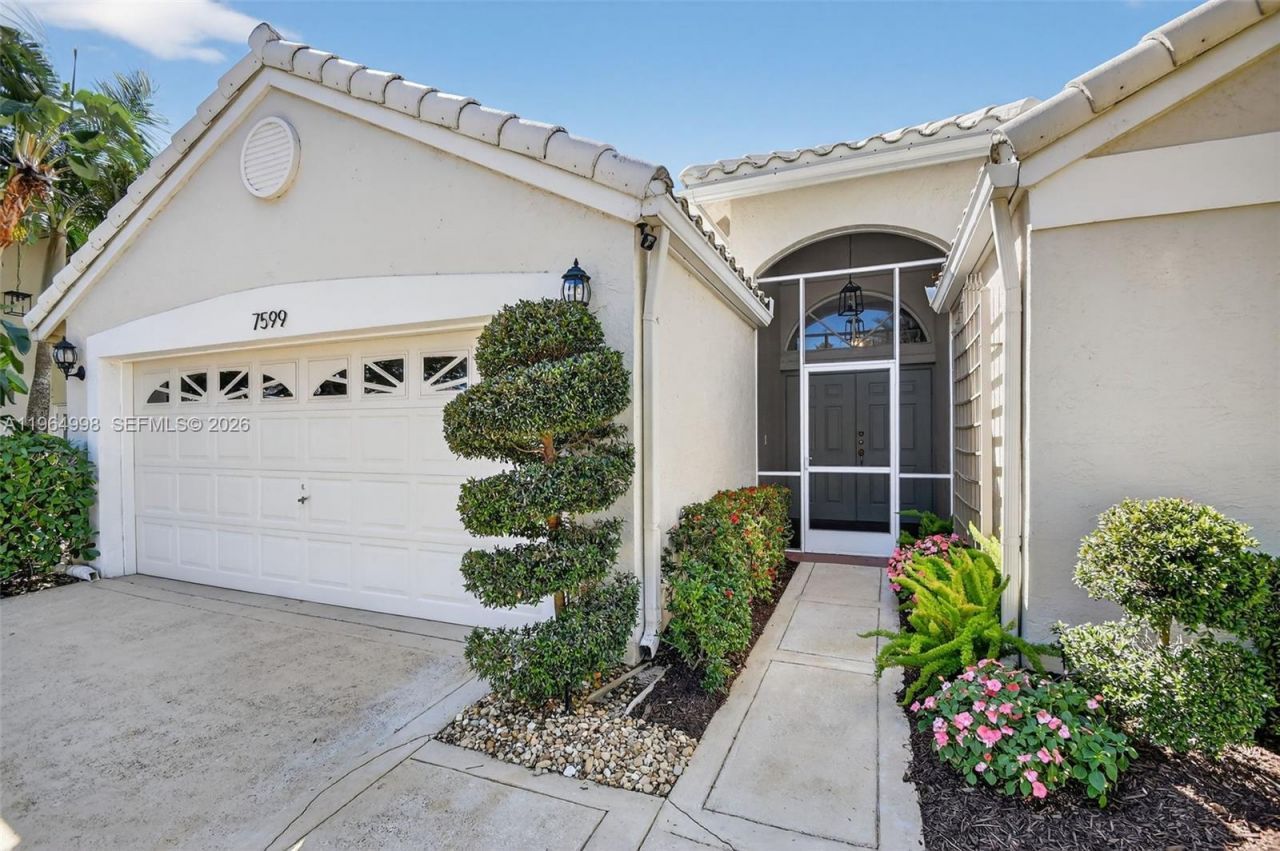 7599 Santee Ter, Lake Worth, FL 33467 Photo
