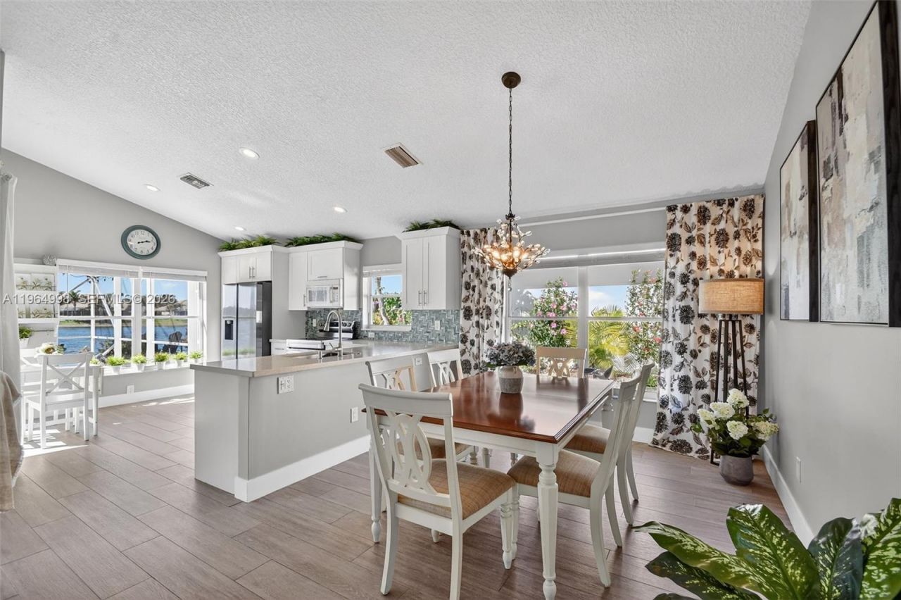 7599 Santee Ter, Lake Worth, FL 33467 Photo