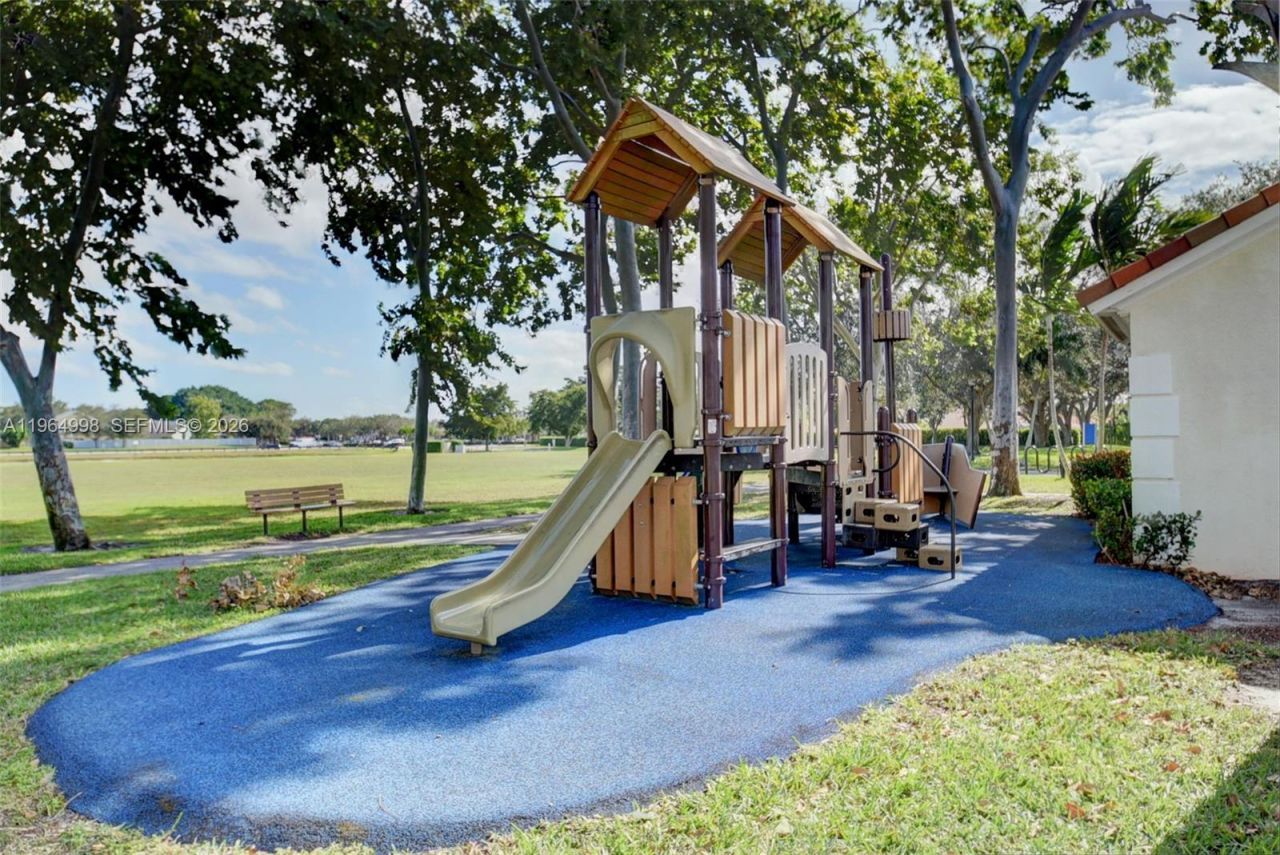 7599 Santee Ter, Lake Worth, FL 33467 Photo