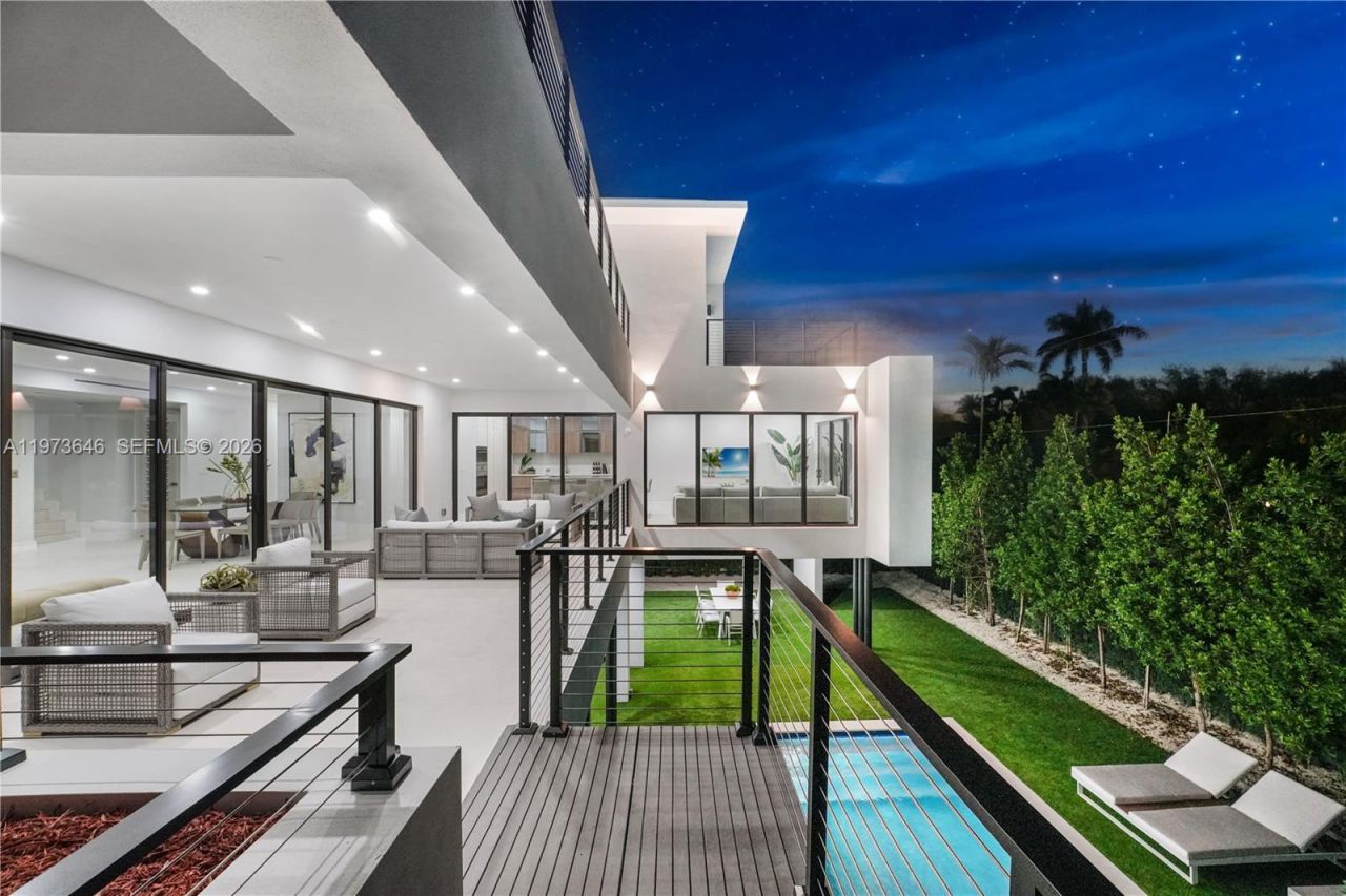 285 Woodcrest Rd , Key Biscayne, FL 33149 Photo