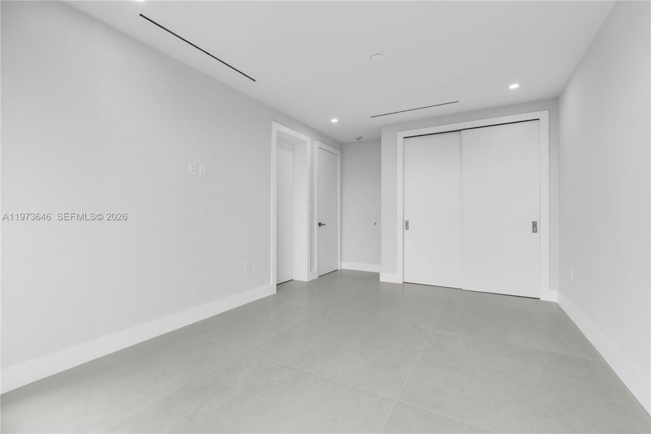 285 Woodcrest Rd , Key Biscayne, FL 33149 Photo