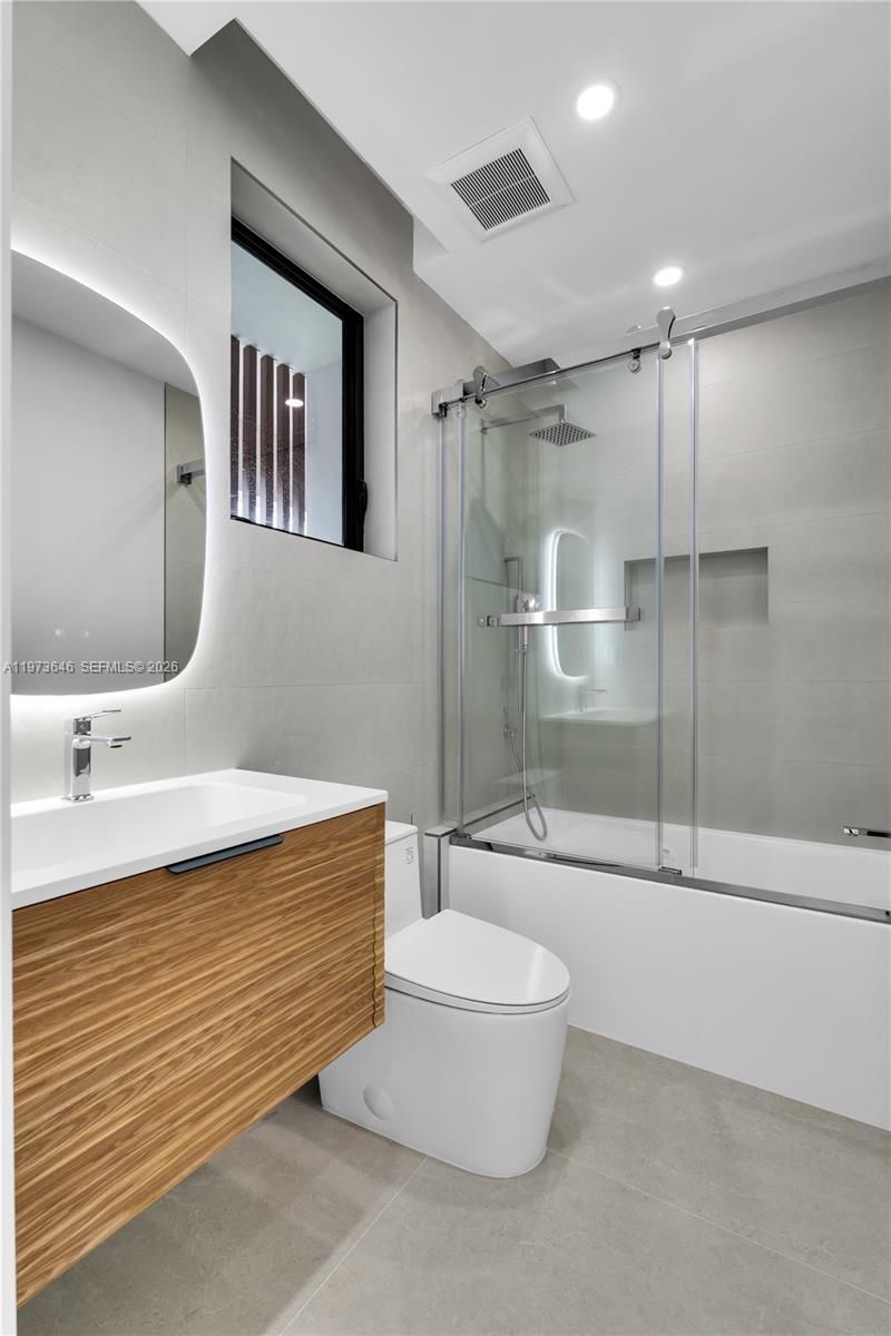 285 Woodcrest Rd , Key Biscayne, FL 33149 Photo