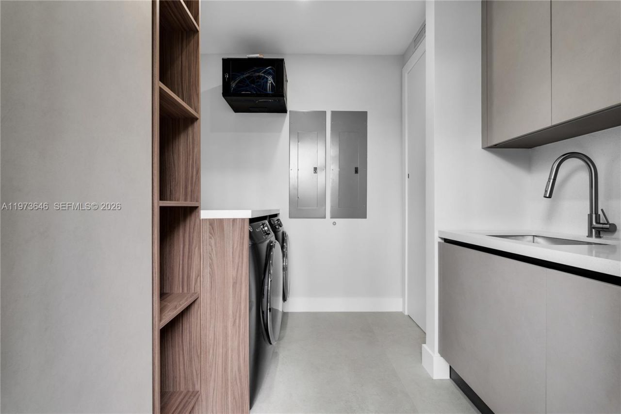 285 Woodcrest Rd , Key Biscayne, FL 33149 Photo