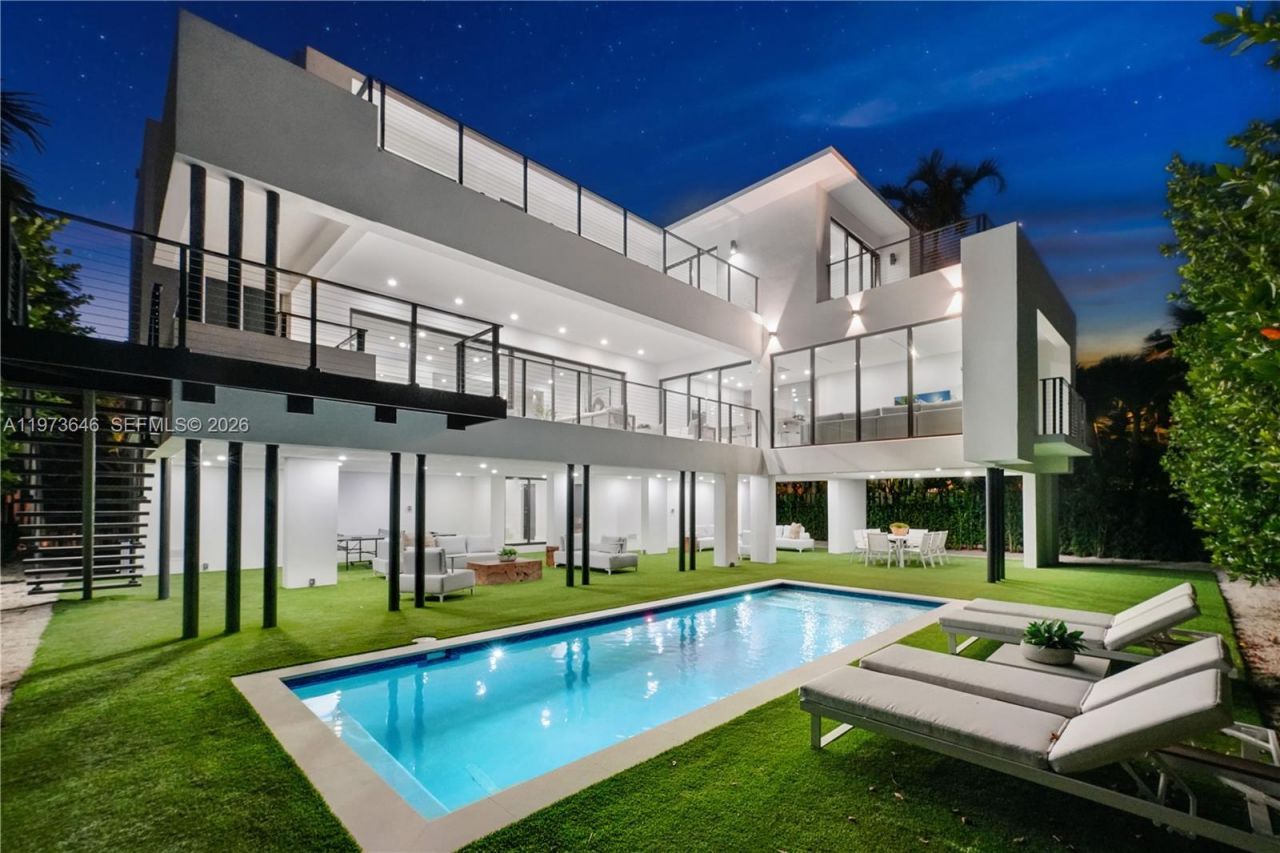 285 Woodcrest Rd , Key Biscayne, FL 33149 Photo