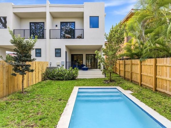 2925 SW 36th Ave , Miami, FL 33133